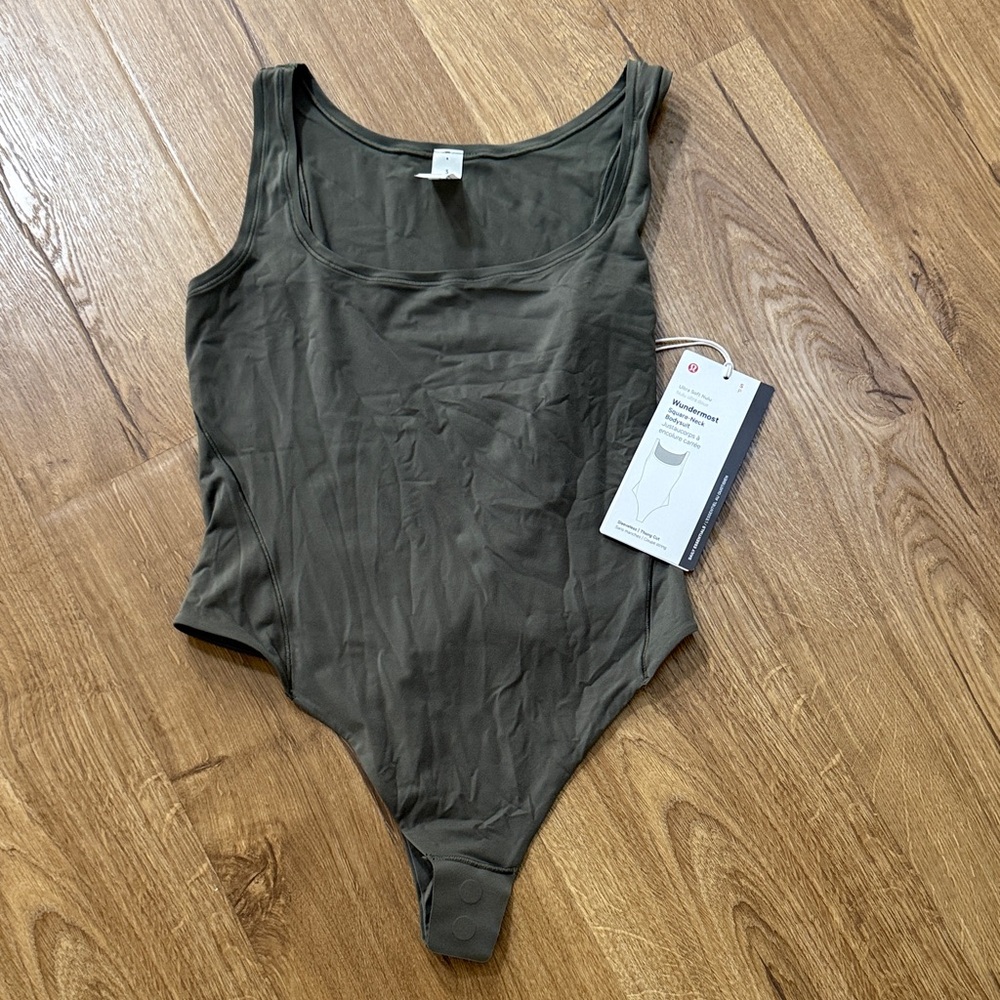 NWT Lululemon Athletica Dark Green Bodysuit